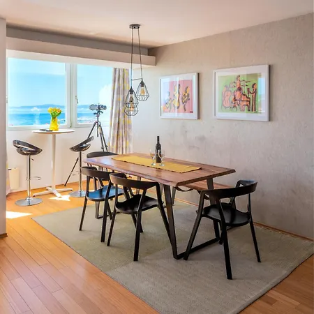 Anthea's Of Centre Penthouse Apartman