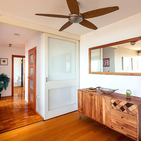 Anthea's Of Centre Penthouse